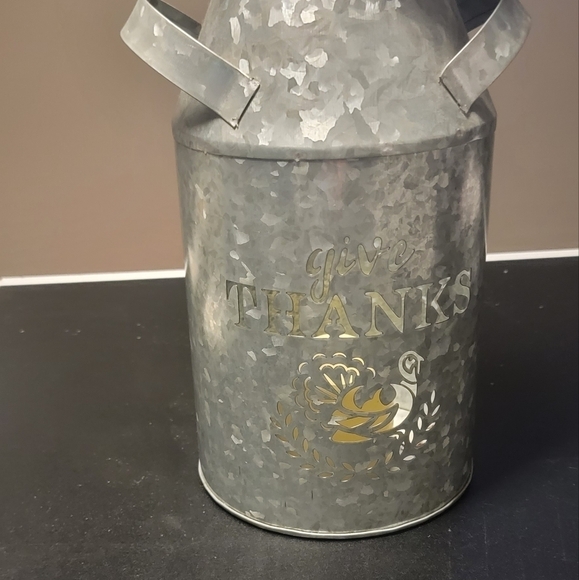 GALVANIZED SILVER CONTAINER - Picture 3 of 3